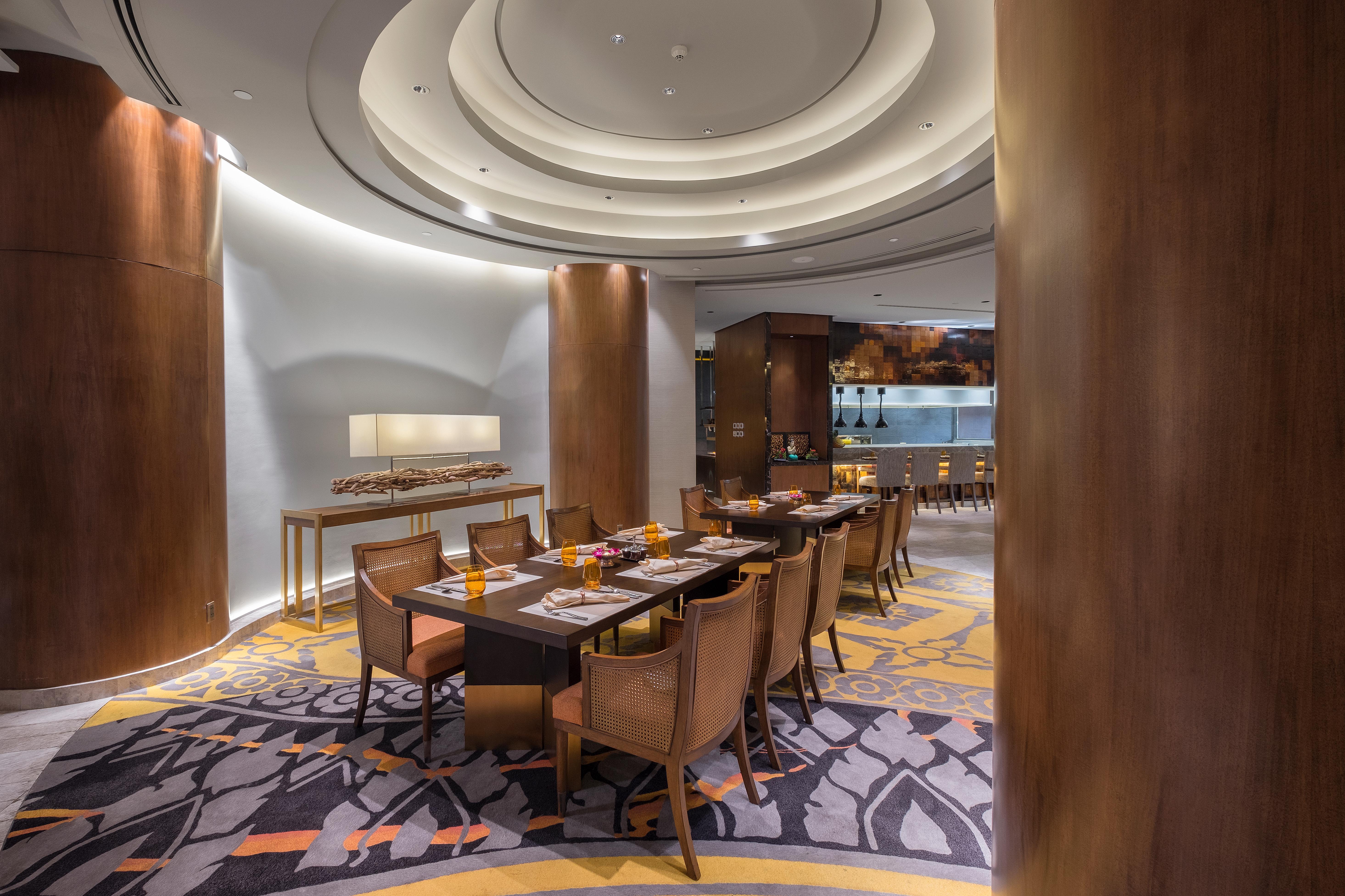 Dusit Thani Manila Makati City Ngoại thất bức ảnh The restaurant