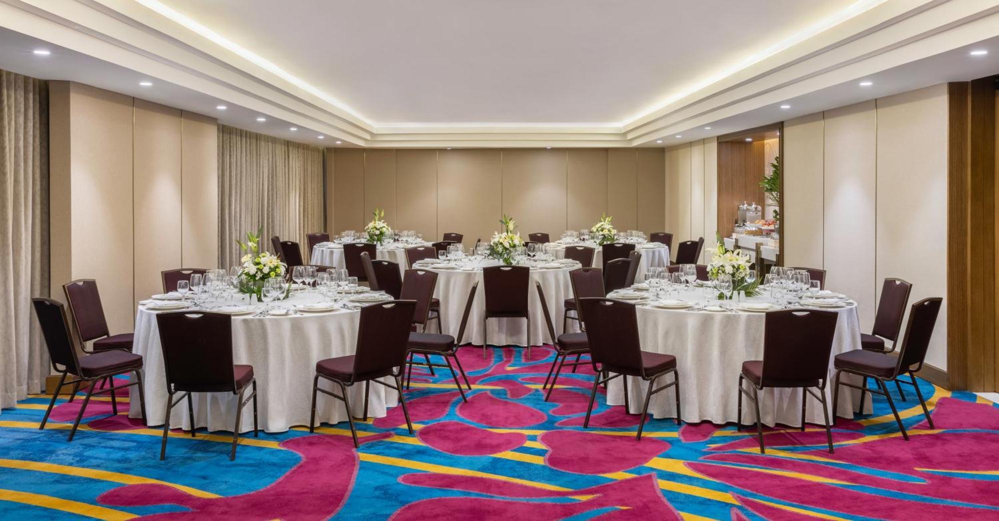 Dusit Thani Manila Makati City Ngoại thất bức ảnh The ballroom