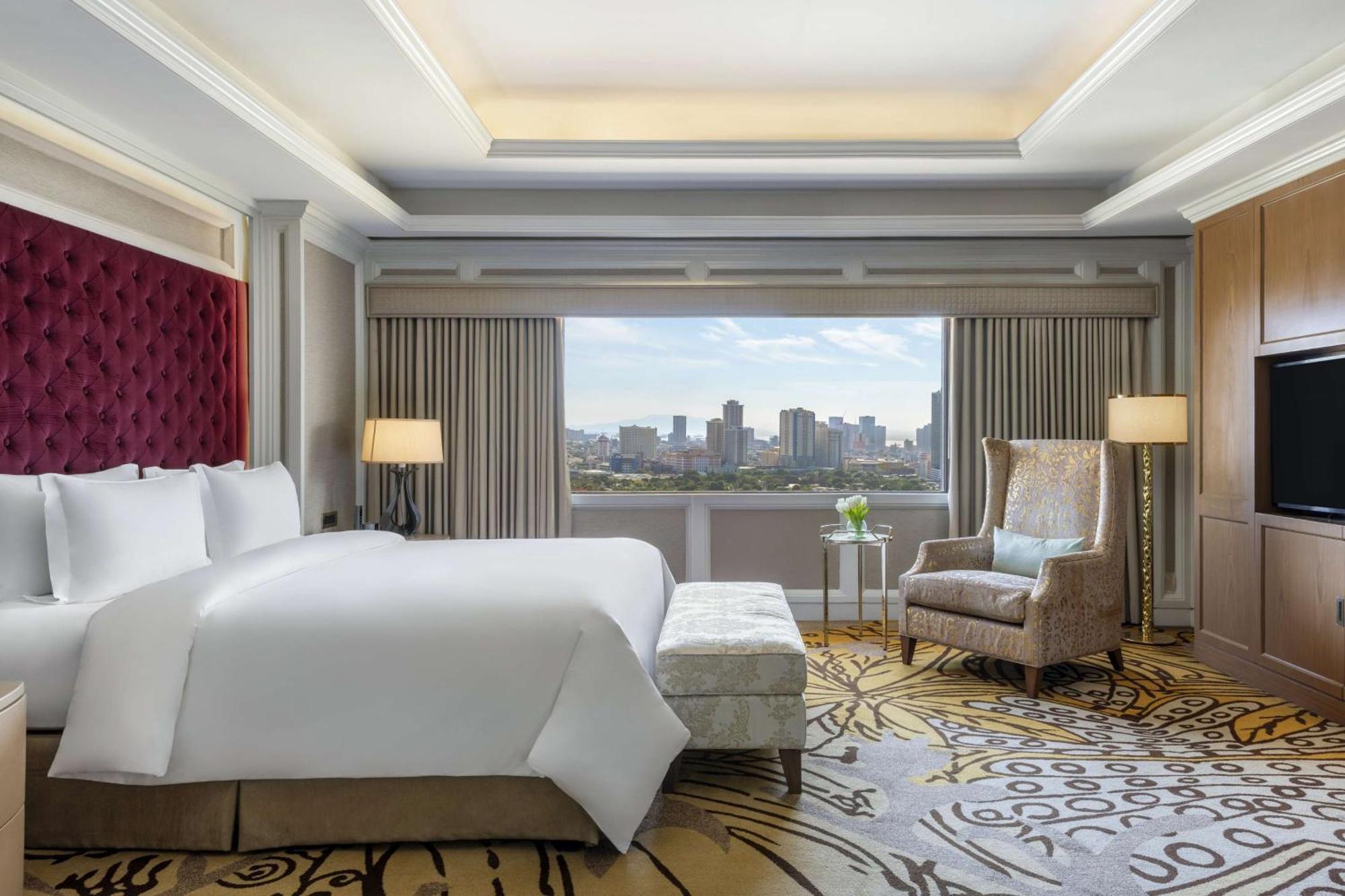Dusit Thani Manila Makati City Ngoại thất bức ảnh Deluxe Suite
